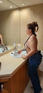 641547270: Chica busca chico en Tenerife