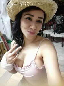 614148108: Chica busca chico en Almería