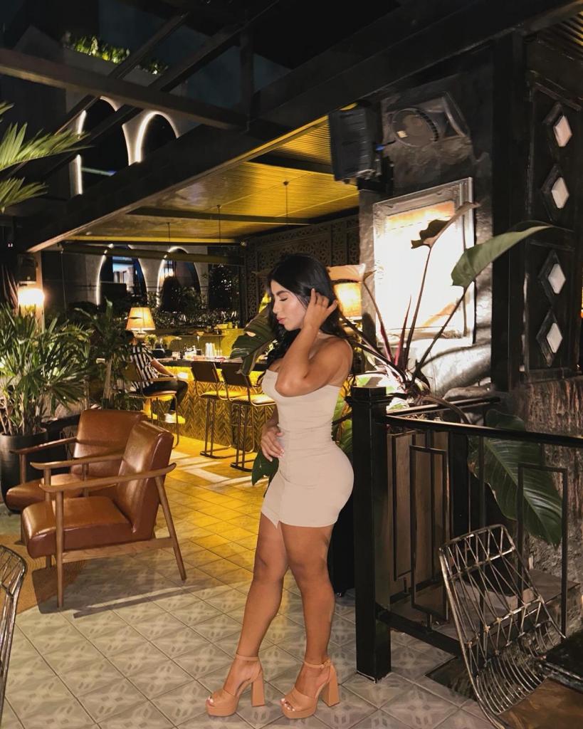 Chica busca chico en Alicante: 