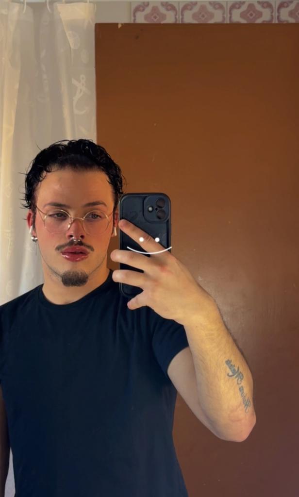 Chico busca chica en Mallorca: 