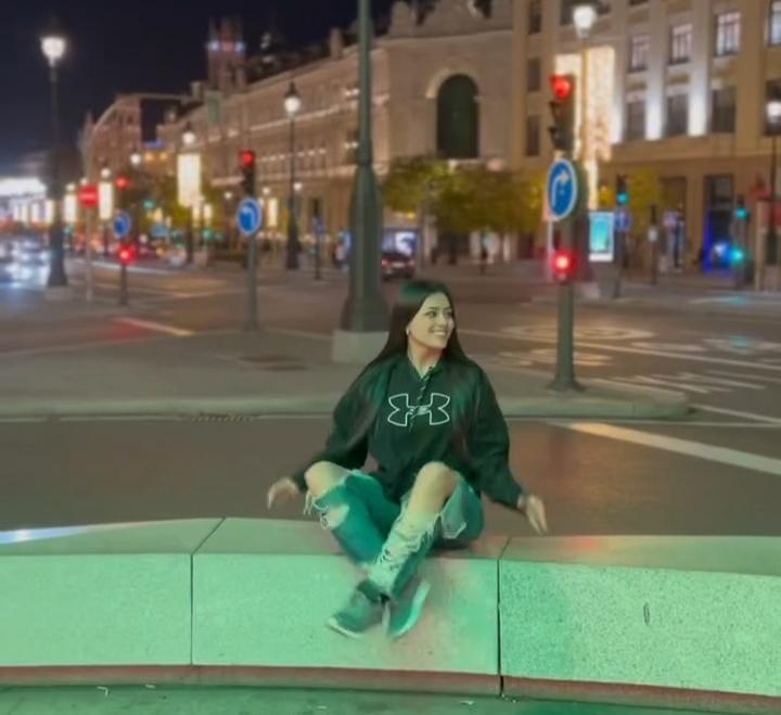 612204049: Chica busca chico en Asturias