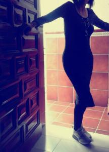 643157554: Chica busca chico en Sevilla