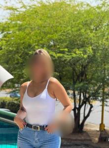 Chica busca chico en Granada: 