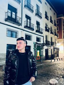 Chico busca chica en Madrid: 