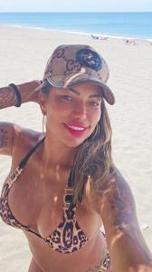 695755427: Chica busca chico en Málaga