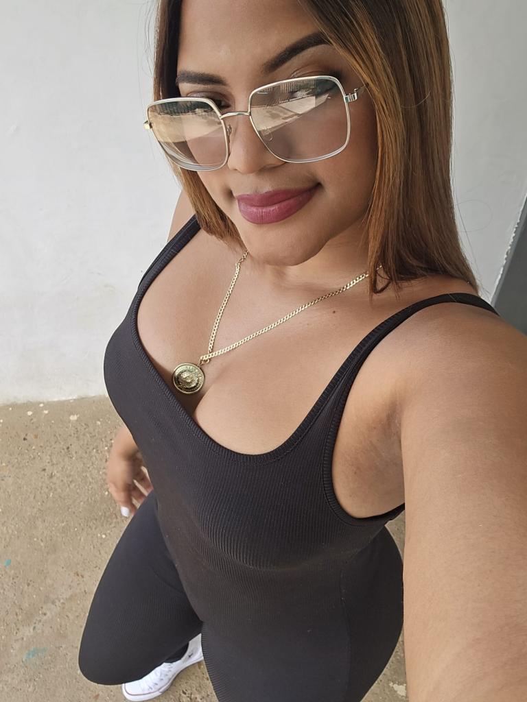 Chica busca chico en Cádiz: 