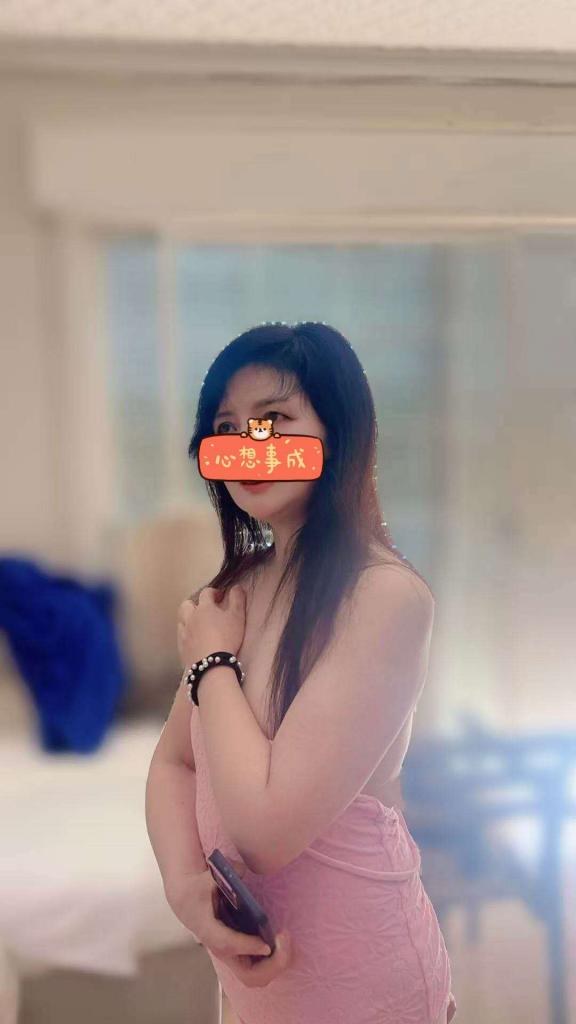 Chica busca chico en Barcelona: Chica busca chico