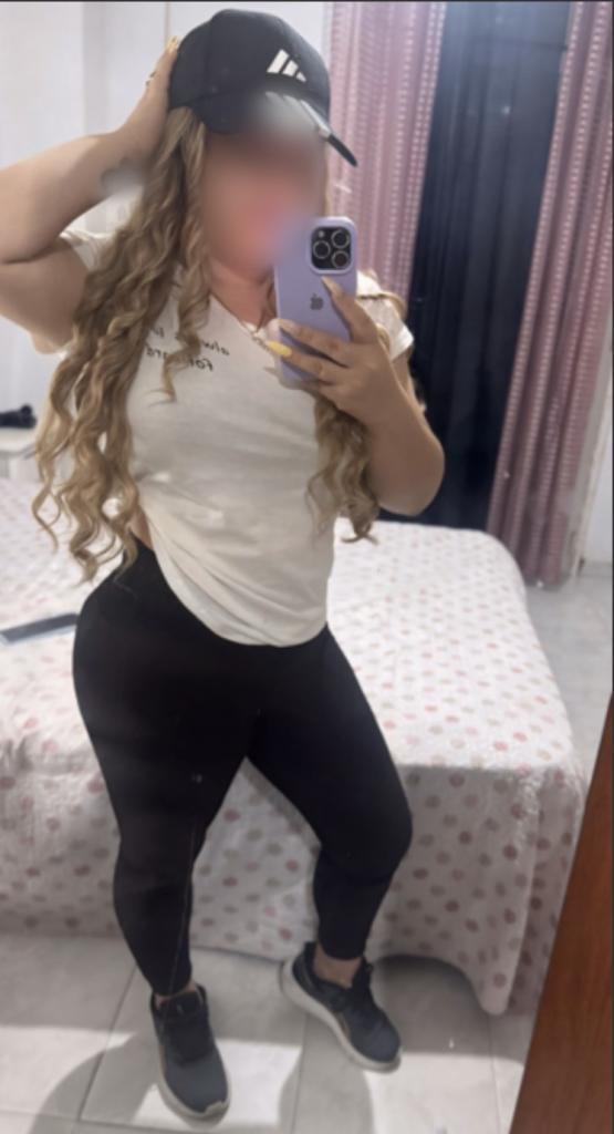 Chica busca chico en Huelva: 