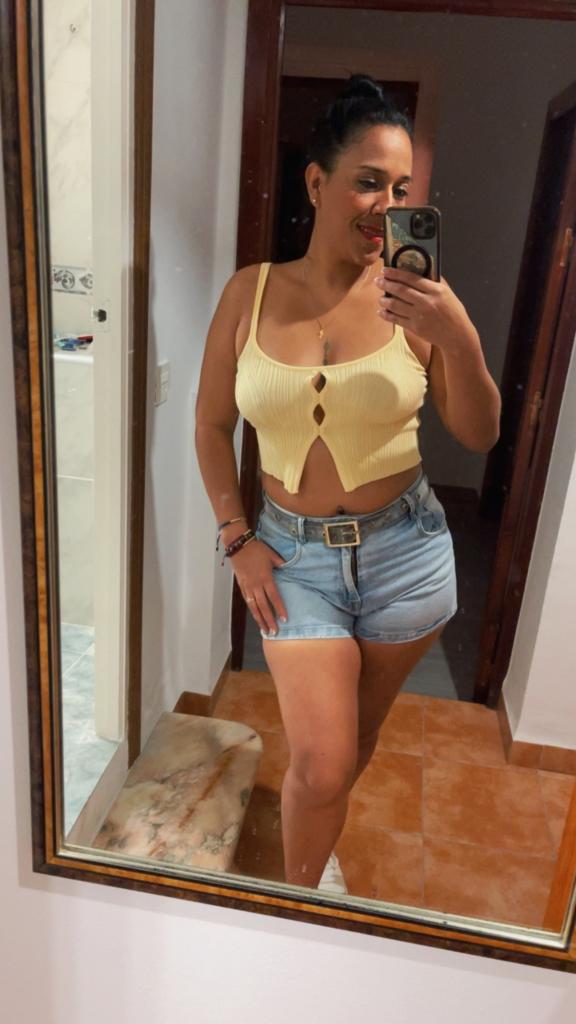 607313286: Chica busca chico en Málaga