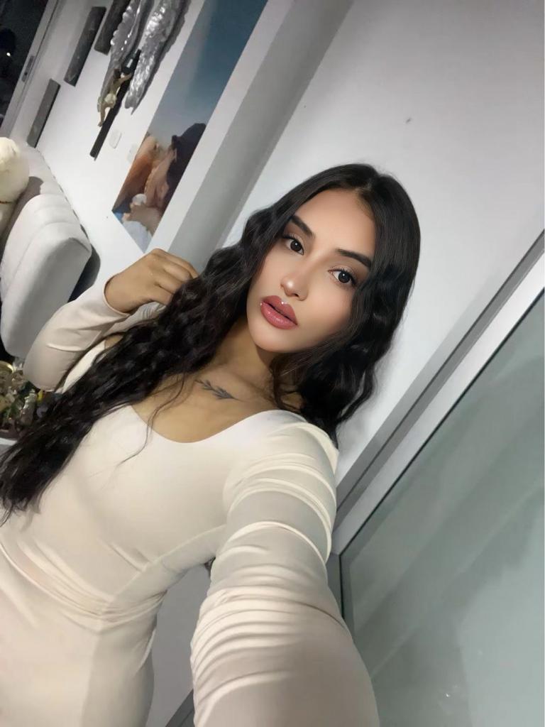 Chica busca chico en Tenerife: 