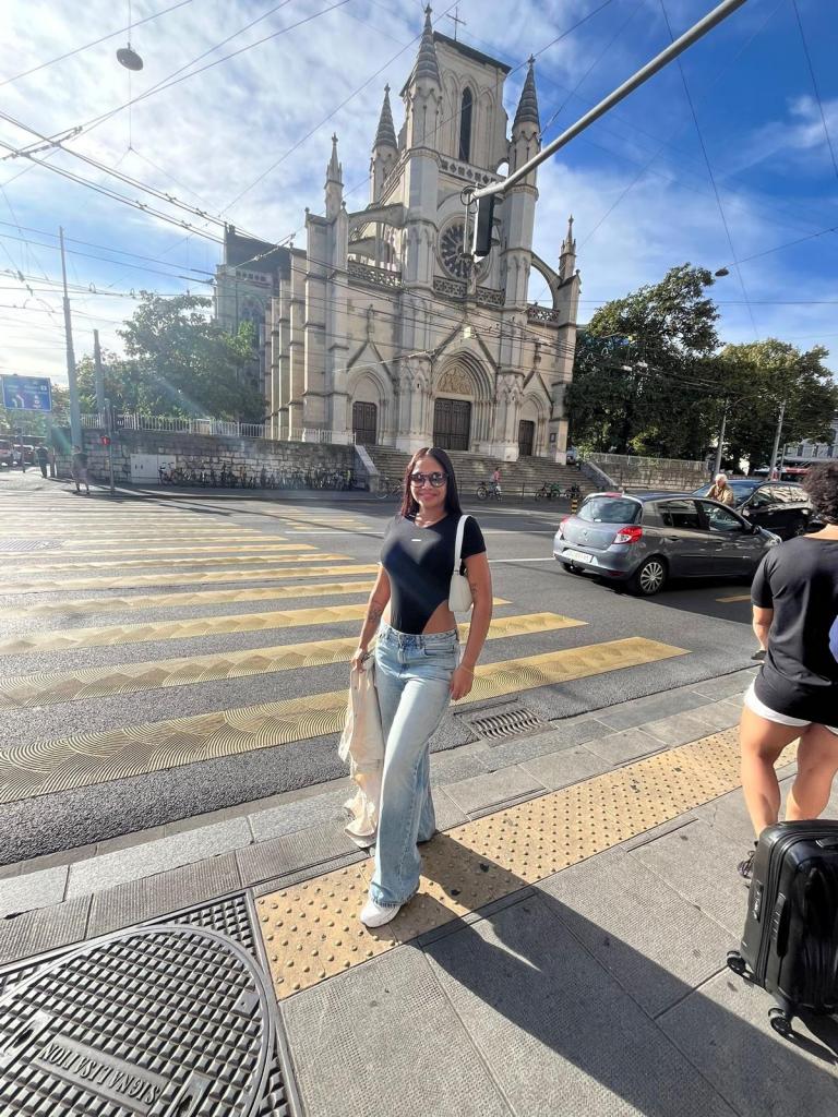 Chica busca chico en Almería: 