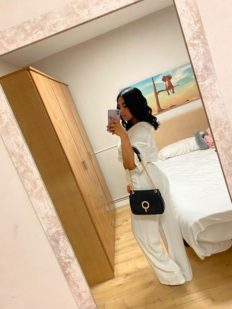 Chica busca chico en Córdoba: Chica busca chico