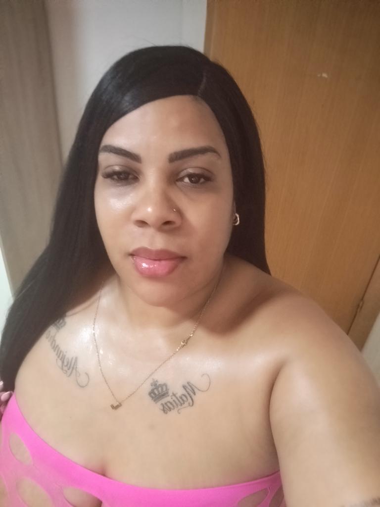Chica busca chico en Almería: 