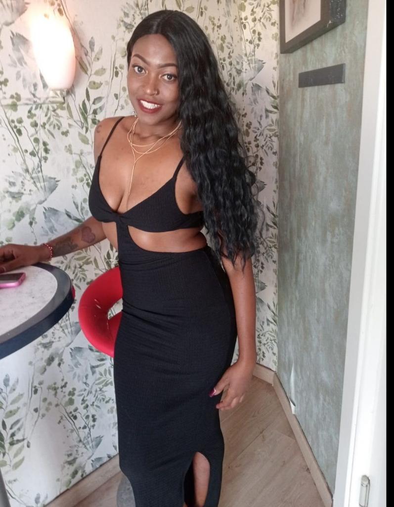 Chica busca chico en La Coruña: Chica busca chico