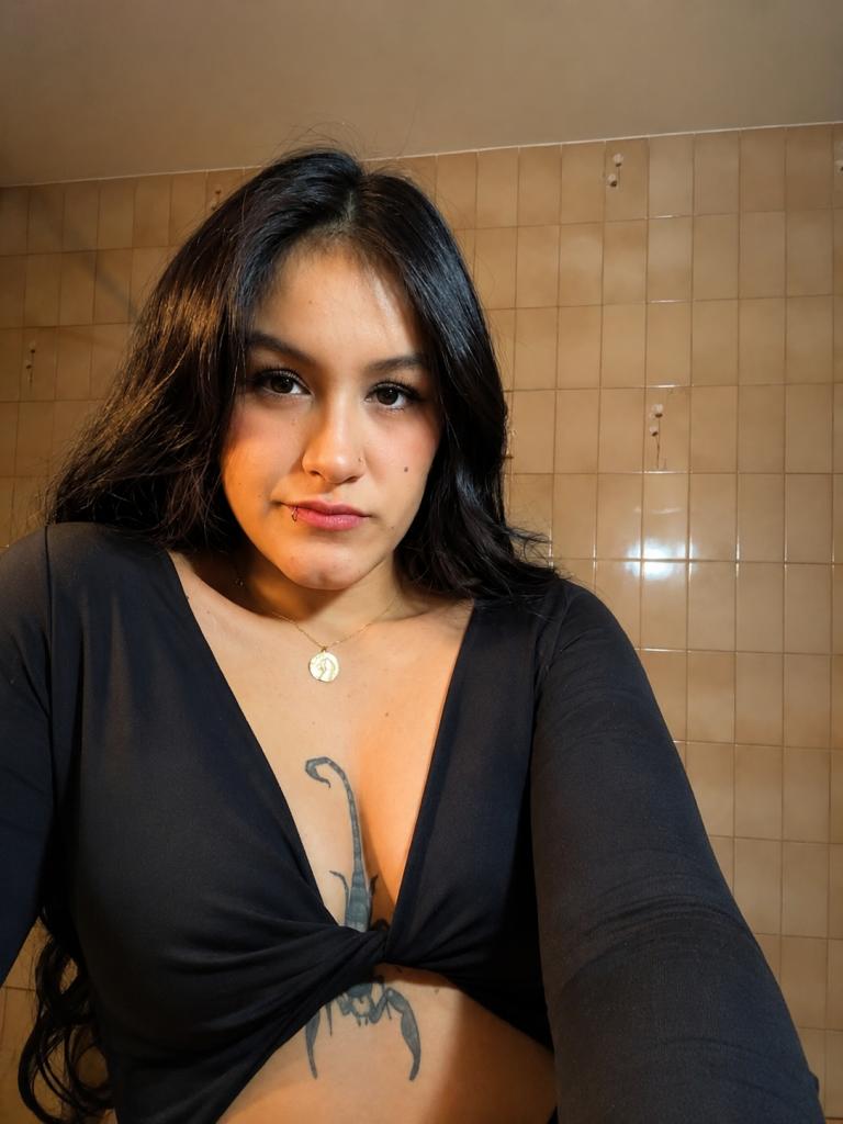 631917145: Chica busca chico en Madrid