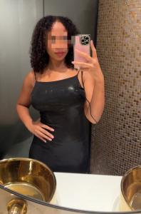 610035919: Chica busca chico en La Coruña
