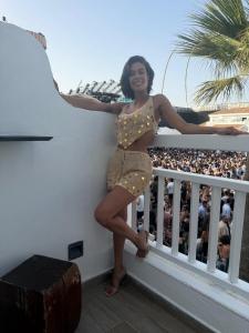637922573: Chica busca chico en Ibiza