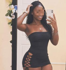 665466857: Chica busca chico en Málaga
