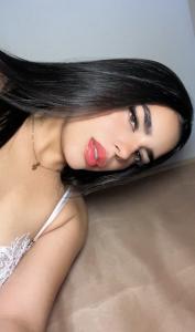 661787785: Chica busca chico en Madrid