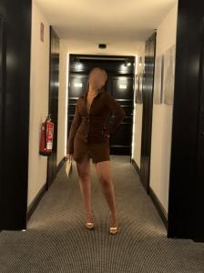 613561886: Chica busca chico en Málaga