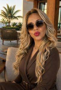 632971446: Chica busca chico en Madrid