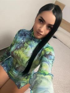 672815702: Chica busca chico en Sevilla