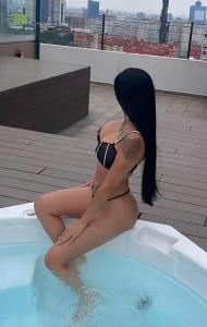 674624206: Chica busca chico en Barcelona