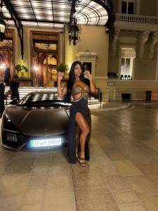 687487953: Chica busca chico en Ibiza