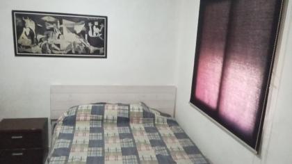 630955264: Chica busca chico en Albacete