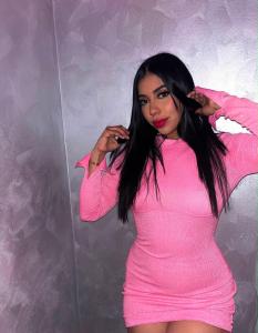643740405: Chica busca chico en Almería