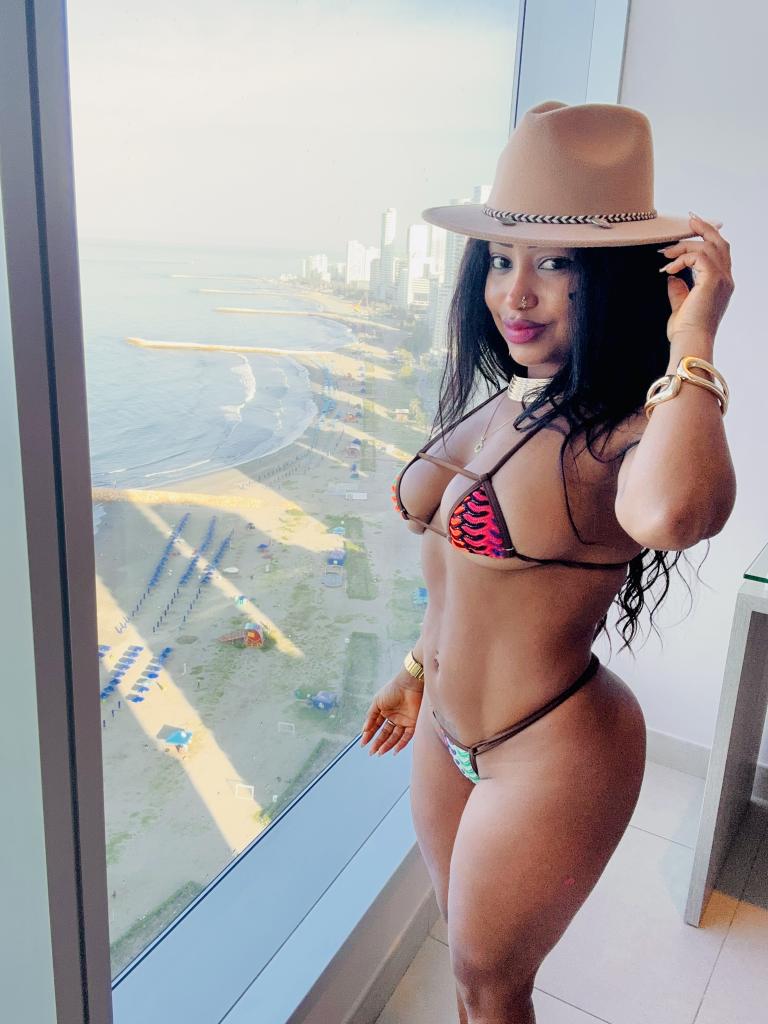 634264878: Chica busca chico en Las Palmas