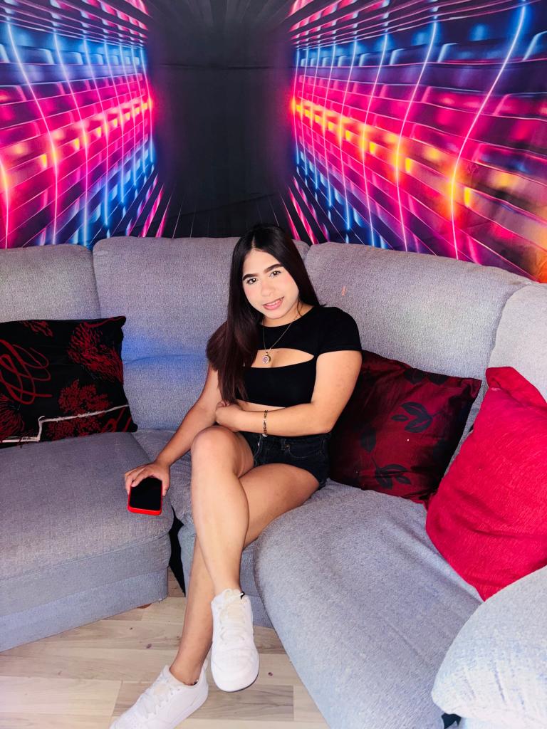 641383914: Chica busca chico en Zaragoza
