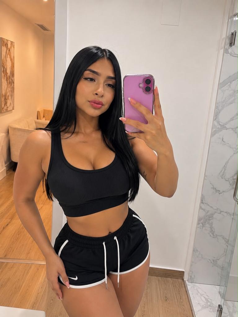 642228521: Chica busca chico en Sevilla