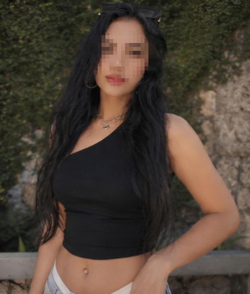 663406077: Chica busca chico en Toledo