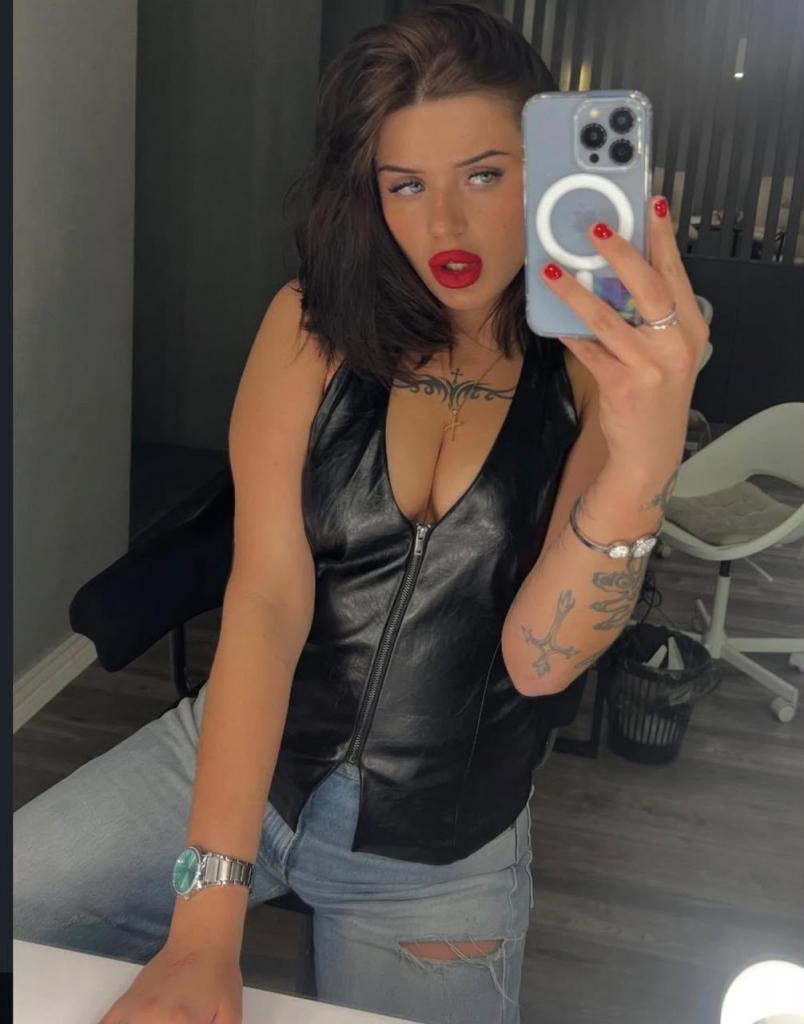 Chica busca chico en Barcelona: 