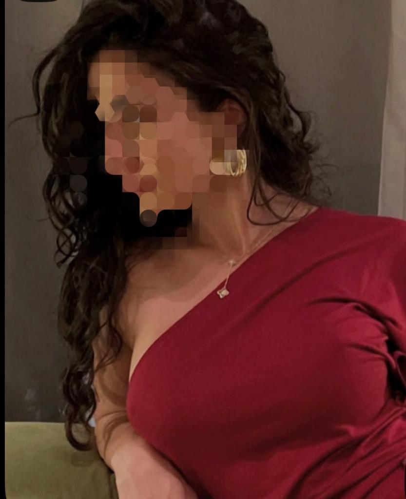 Chica busca chico en Cádiz: 