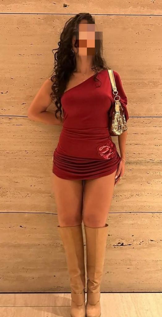 Chica busca chico en Cádiz: 