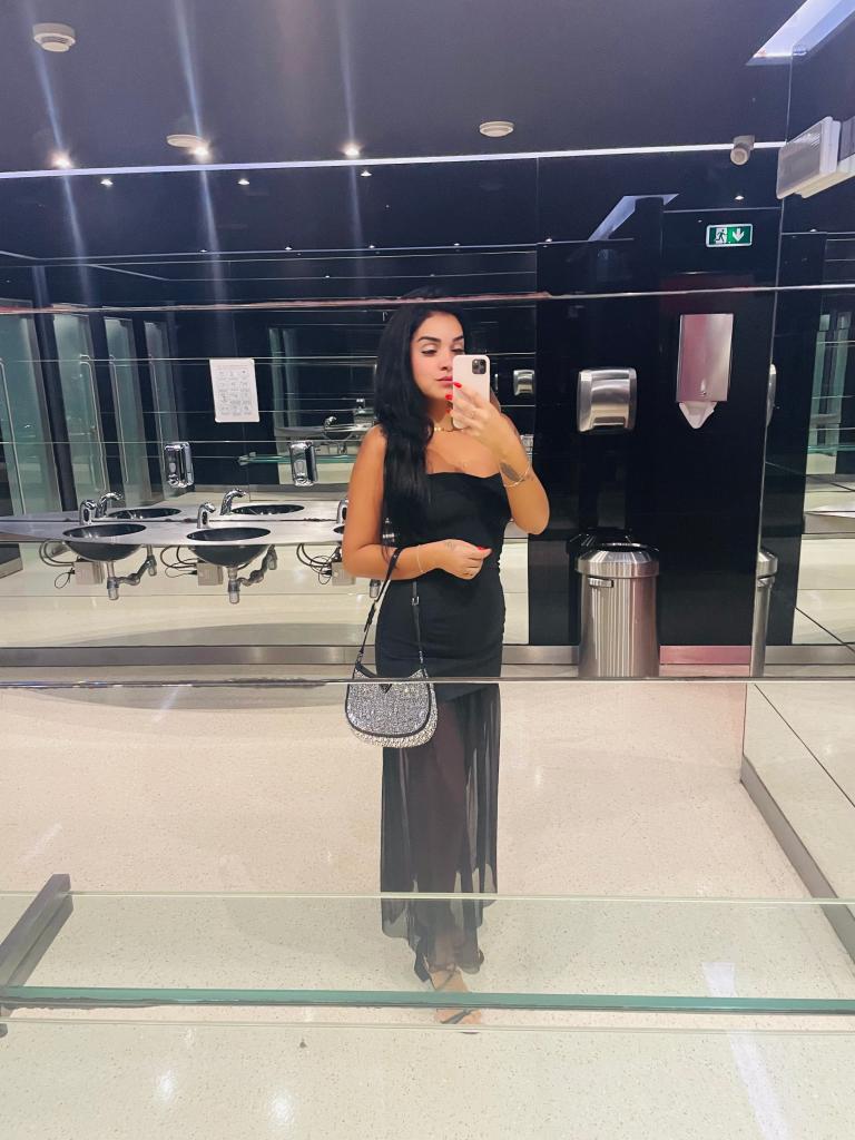 610163691: Chica busca chico en Barcelona