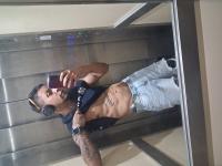 614686521: Chica busca chico en Madrid