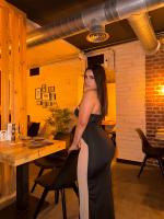 661787785: Chica busca chico en Madrid