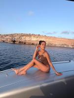 637922573: Chica busca chico en Ibiza