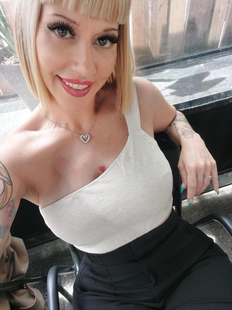 633093928: Chica busca chico en Vizcaya