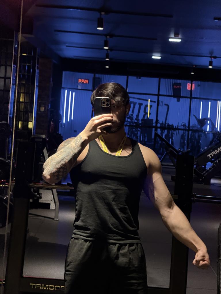 916248938: Chico busca chica en Madrid