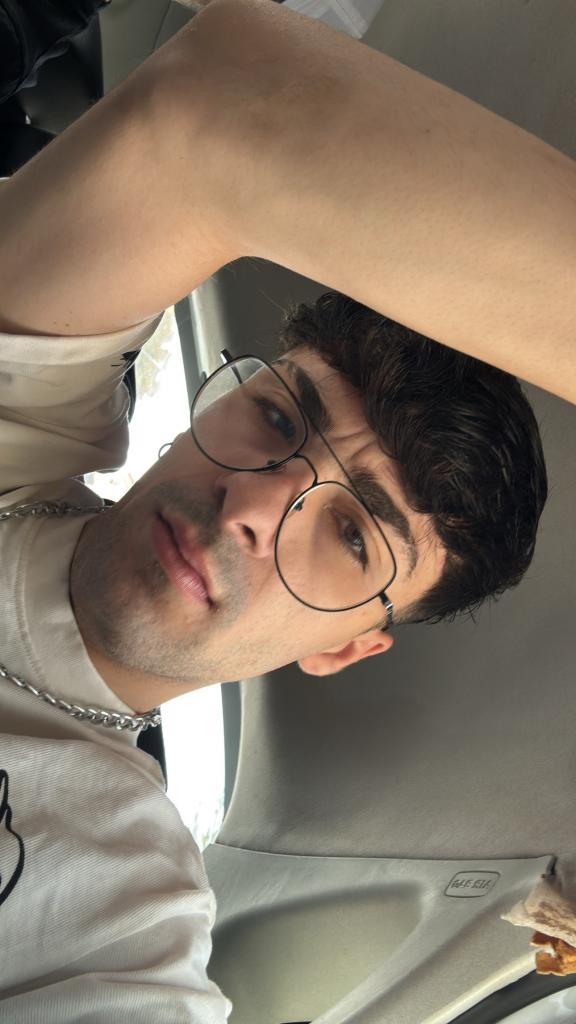 614832332: Chico busca chica en Madrid