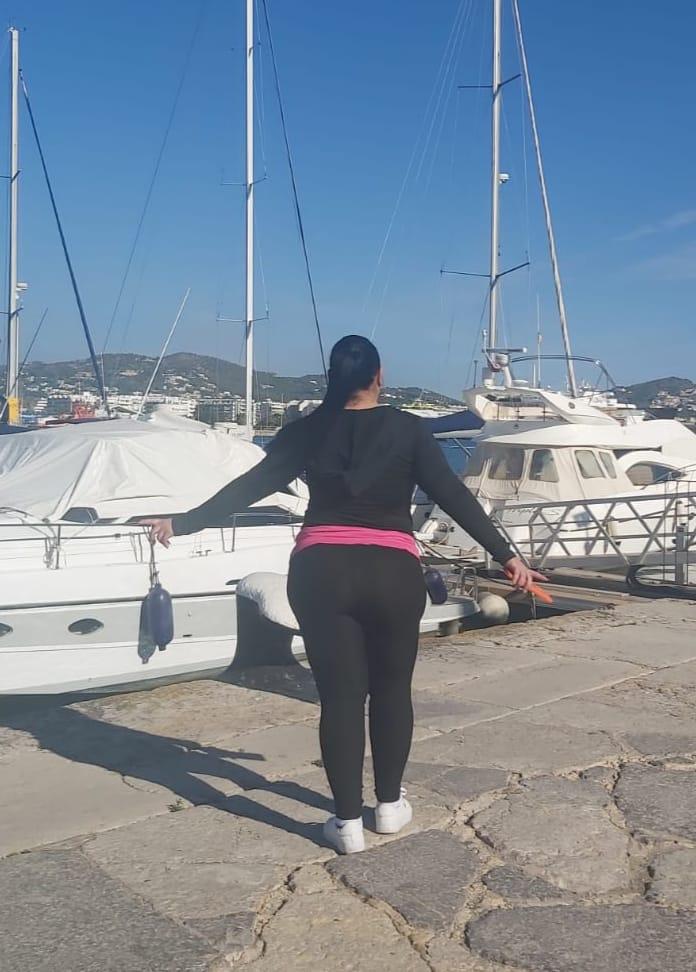 Chica busca chico en Ibiza: 