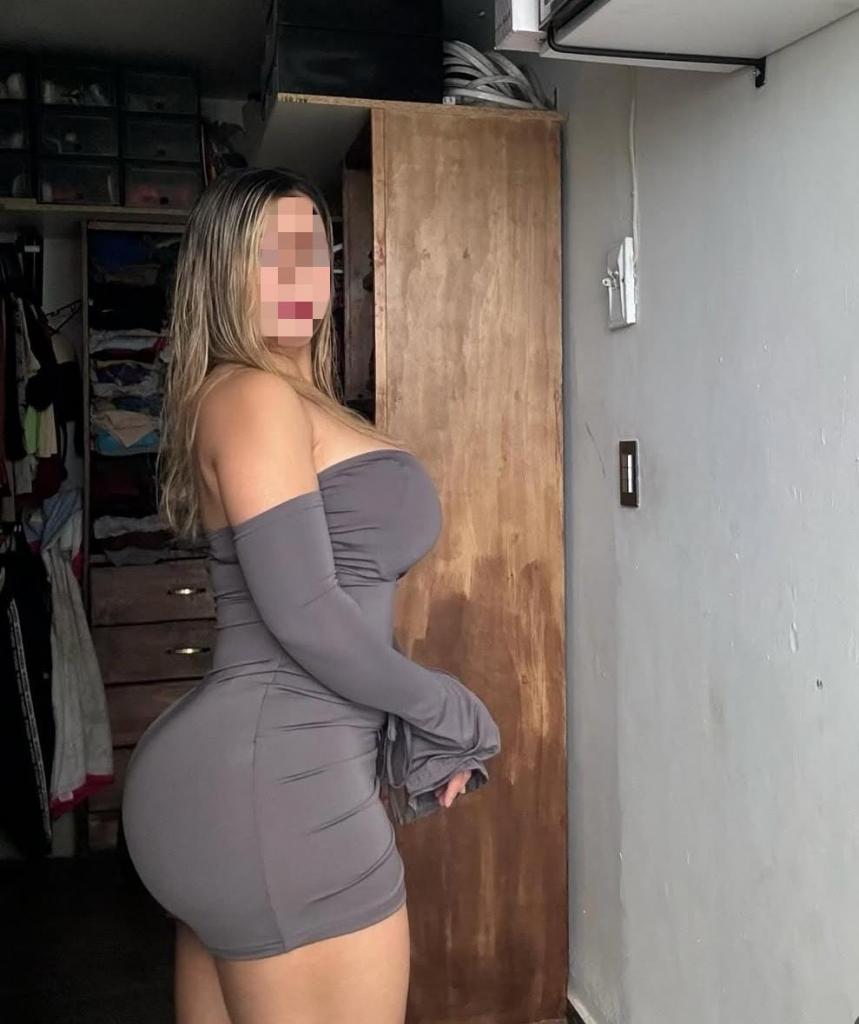 Chica busca chico en Cádiz: 