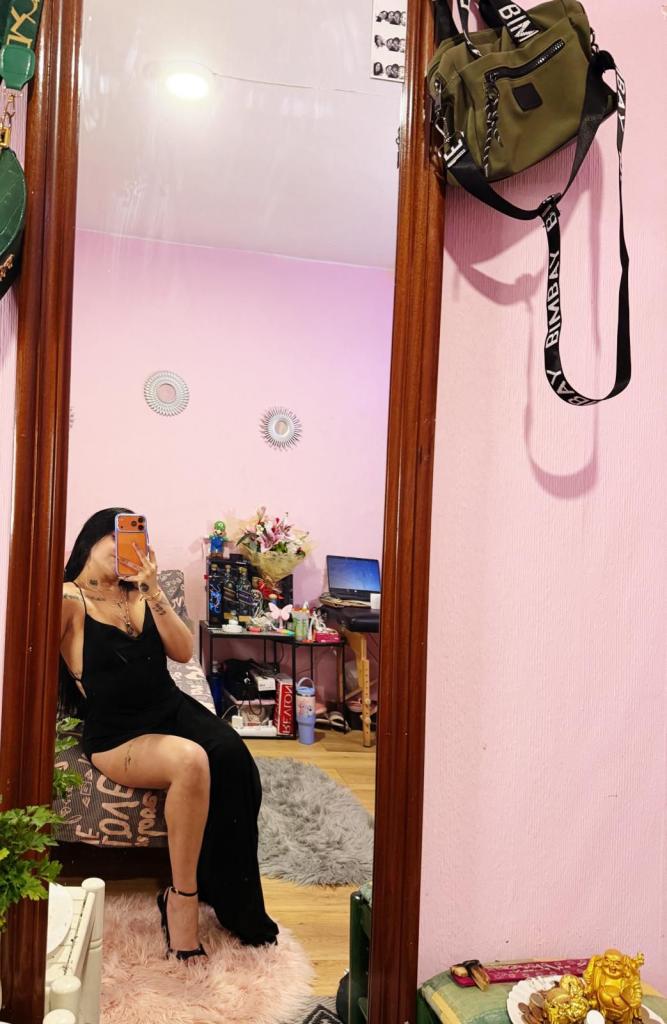 Chica busca chico en Cantabria: Chica busca chico