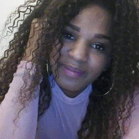 Chica busca chico en Almería: 