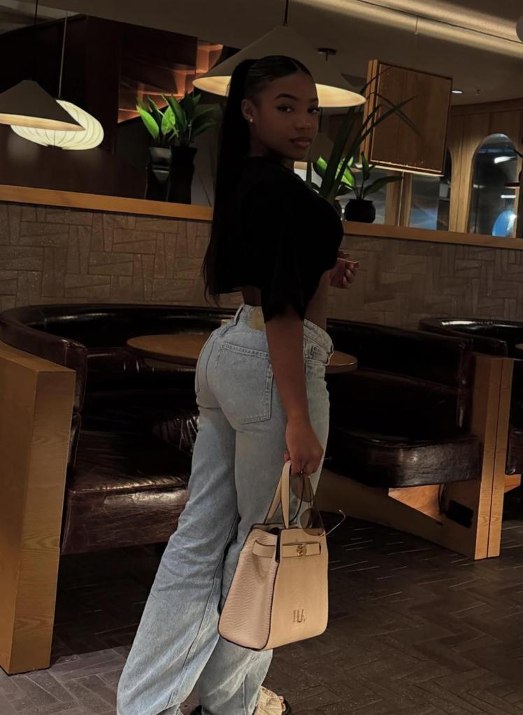 612260762: Chica busca chico en Almería