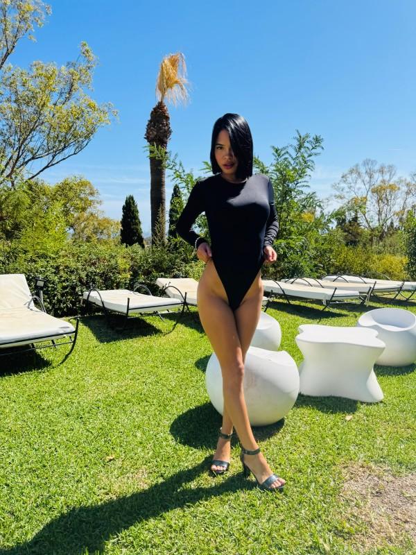 Chica busca chico en Ibiza: 